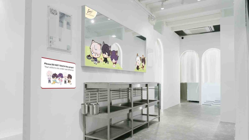 Love and Deepspace x Solace Studios collaboration featuring male leads in chibi form on long mirror